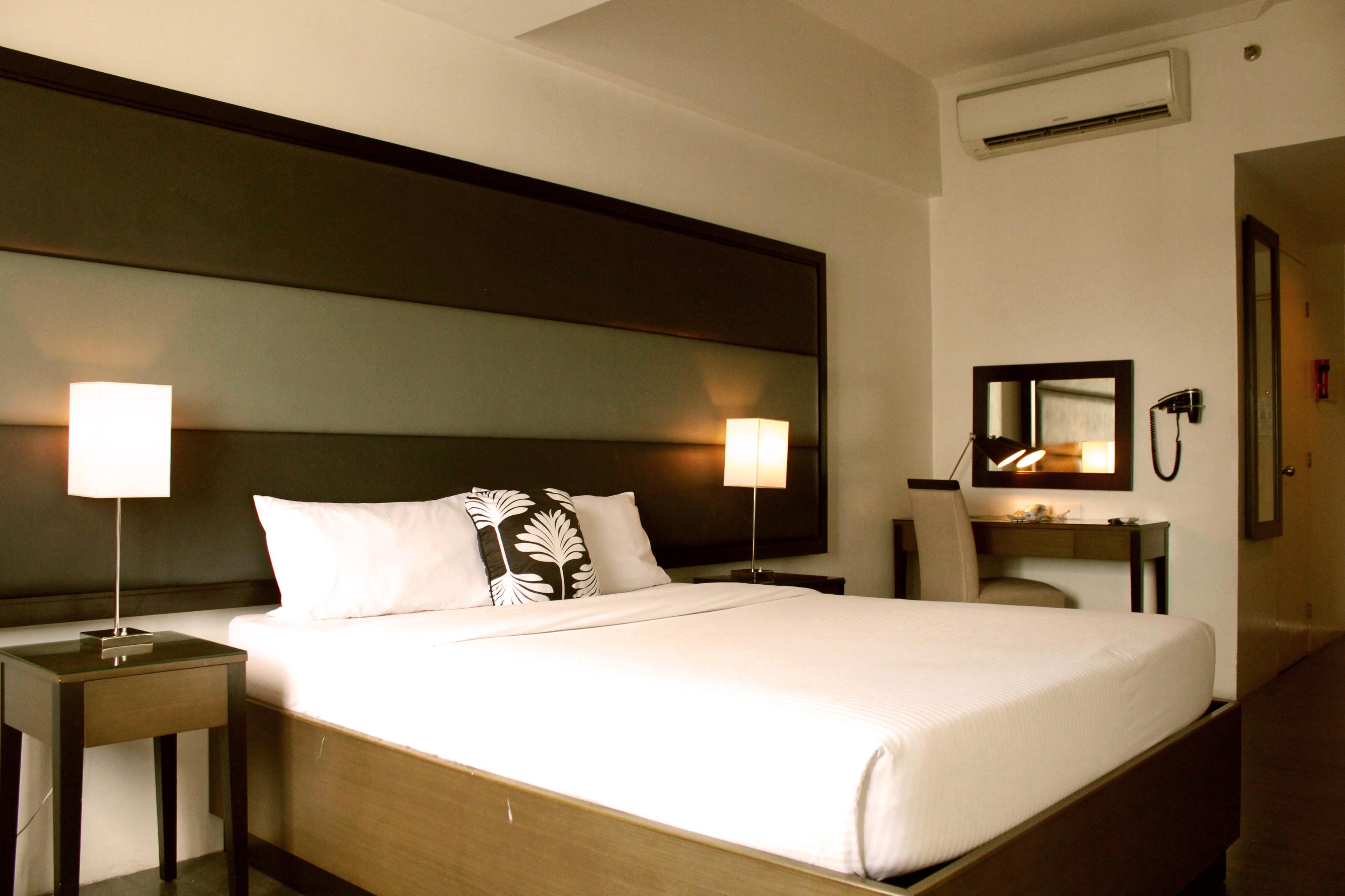 Privato Ortigas Hotell Pasig City Eksteriør bilde