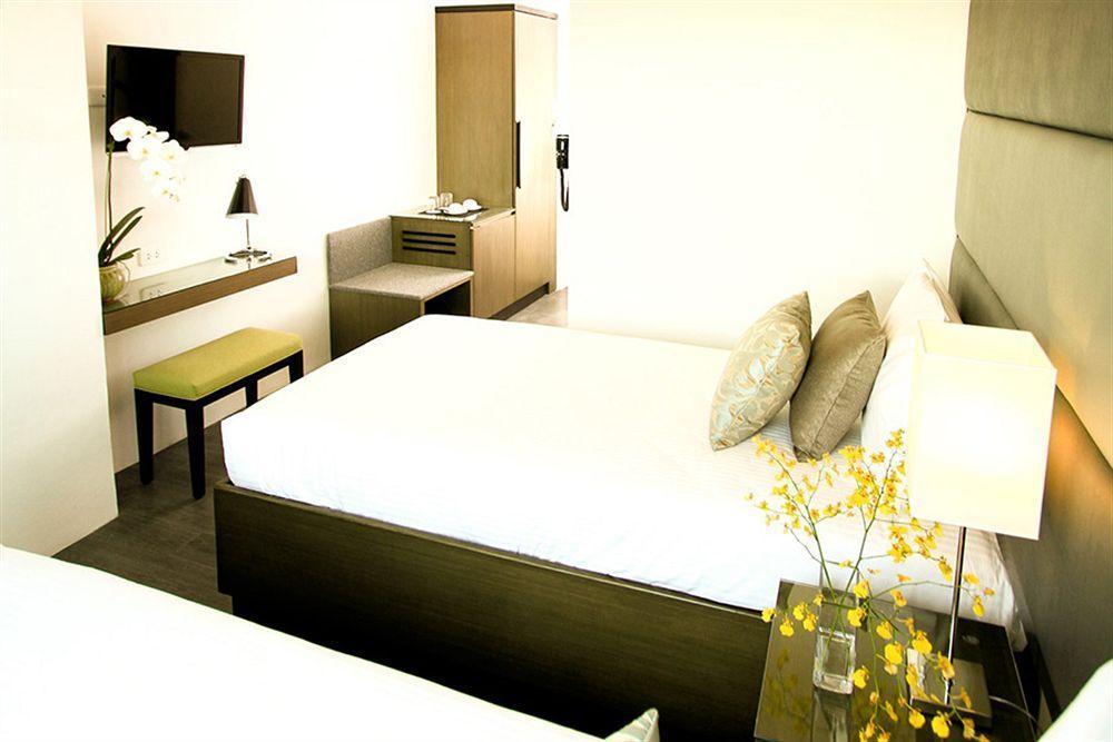 Privato Ortigas Hotell Pasig City Eksteriør bilde