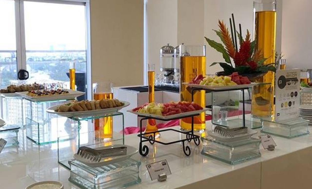 Privato Ortigas Hotell Pasig City Eksteriør bilde