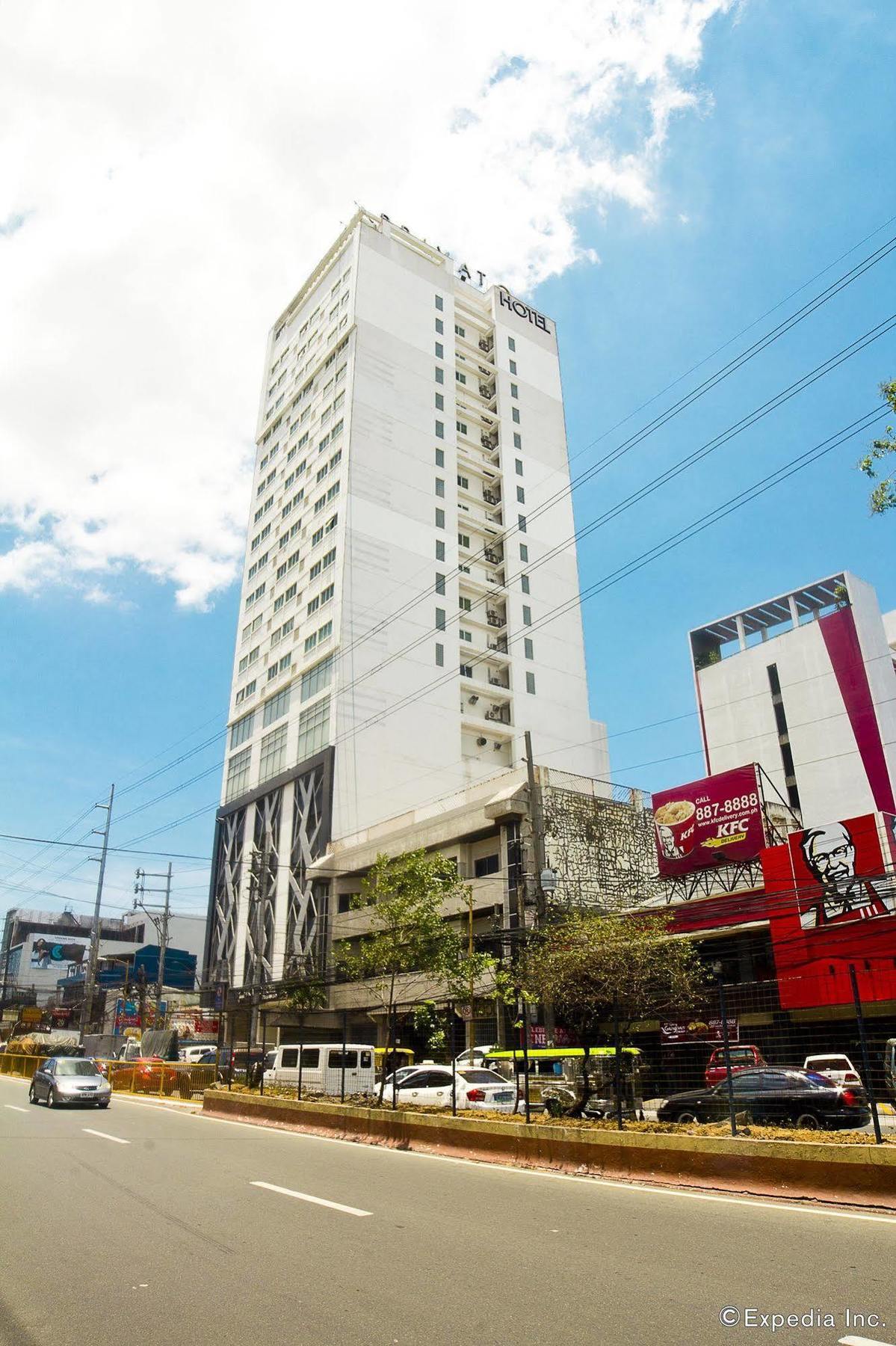 Privato Ortigas Hotell Pasig City Eksteriør bilde